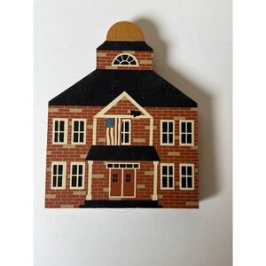 The‎ Cat's Meow Village Town Hall 1984 Vintage Wood Block Shelf Sitter Red Brick